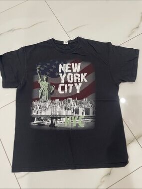 Vintage Delta Black New York City Graphic Tee with Green Accent